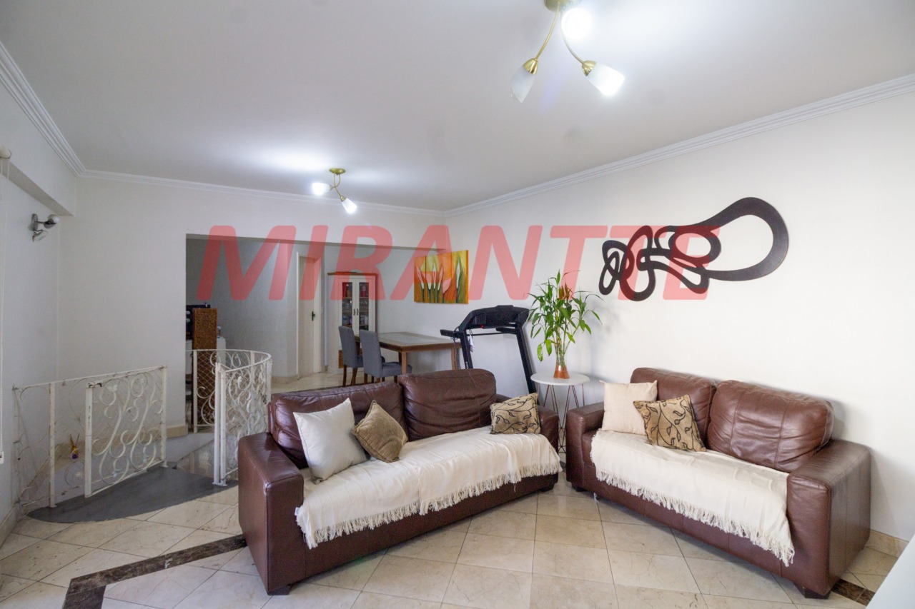 Apartamento de 246m² com 4 quartos em Santana