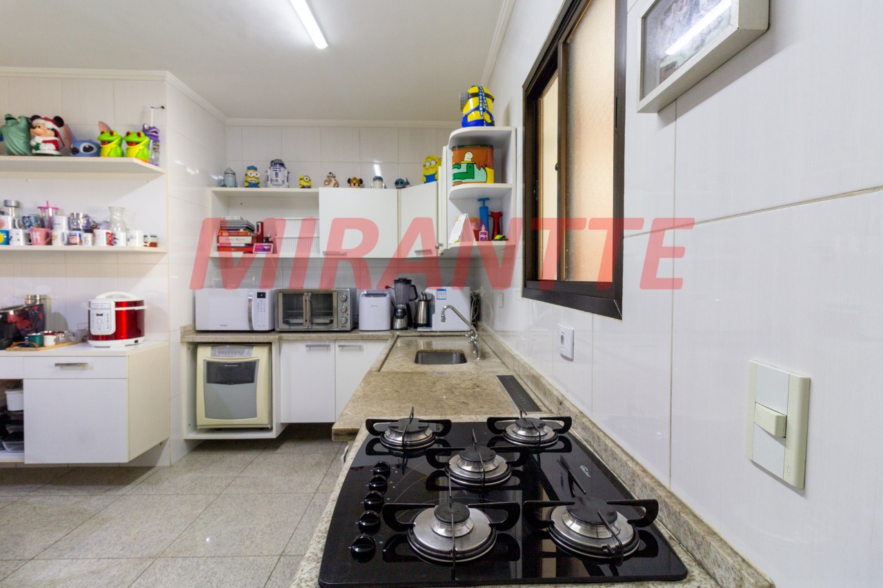 Apartamento de 246m² com 4 quartos em Santana