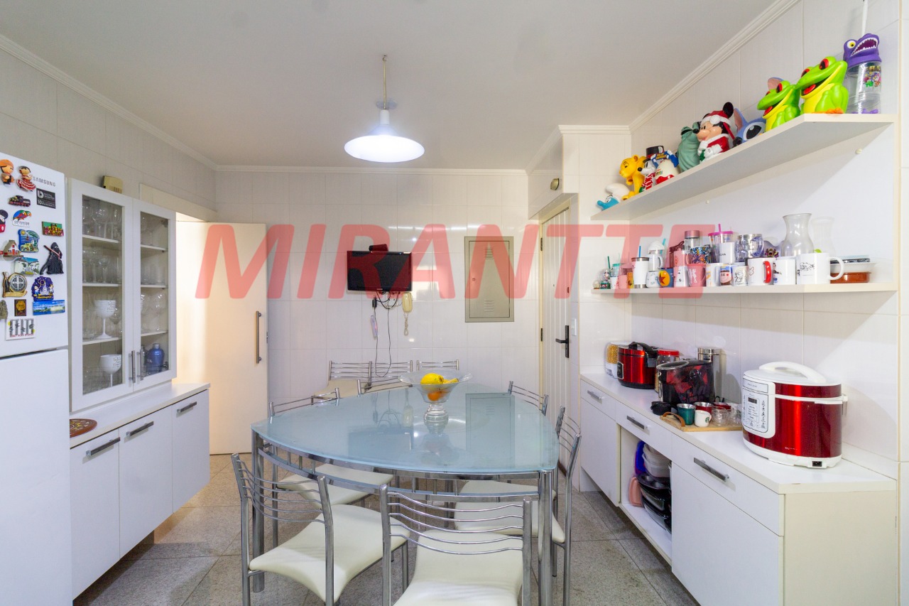 Apartamento de 246m² com 4 quartos em Santana