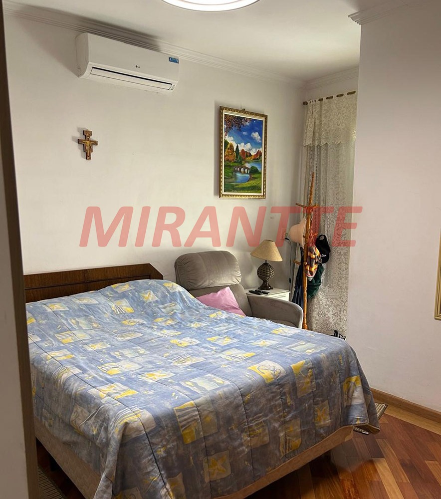 Sobrado de 174m² com 3 quartos em Santa Teresinha