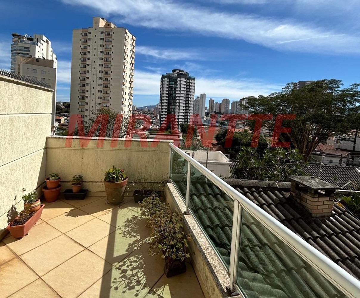 Sobrado de 174m² com 3 quartos em Santa Teresinha