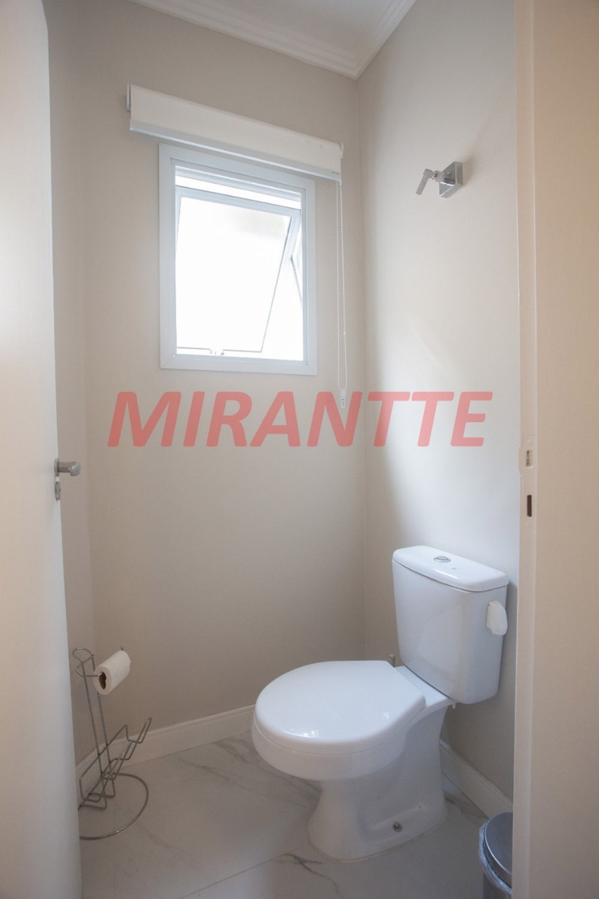Sobrado de 234m² com 3 quartos em Parada Inglesa