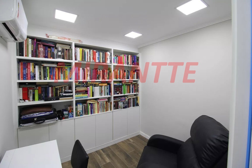 Sobrado de 234m² com 3 quartos em Parada Inglesa