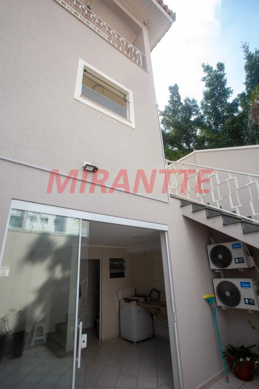 Sobrado de 234m² com 3 quartos em Parada Inglesa