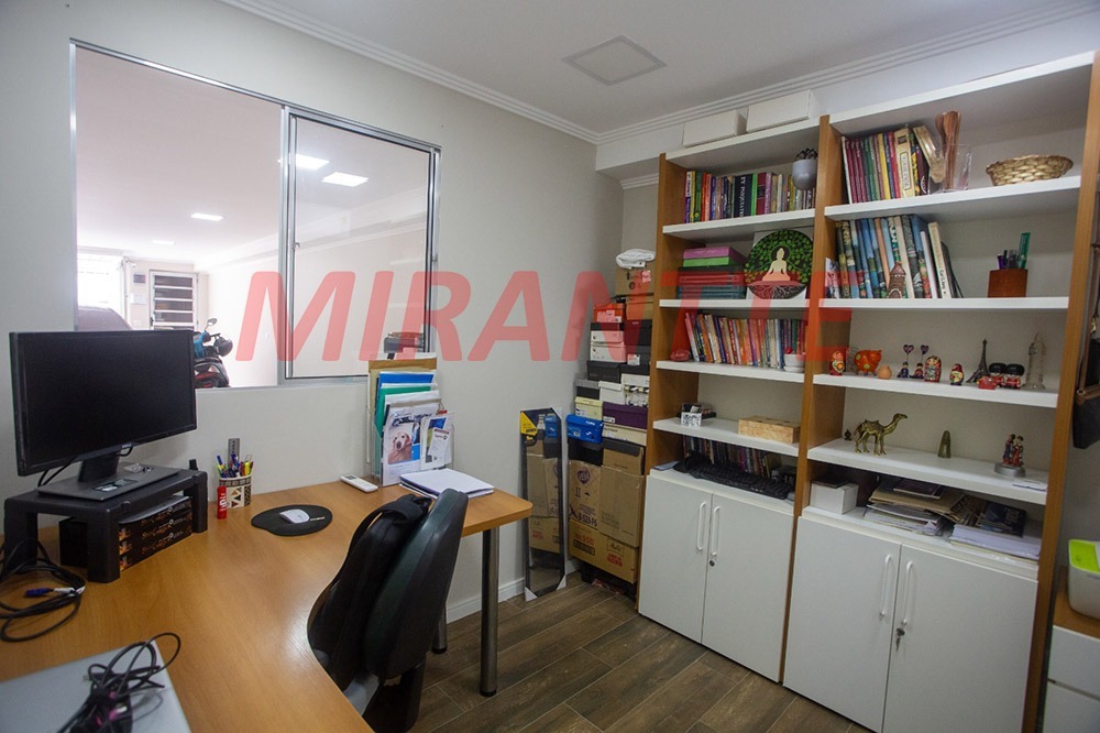 Sobrado de 234m² com 3 quartos em Parada Inglesa