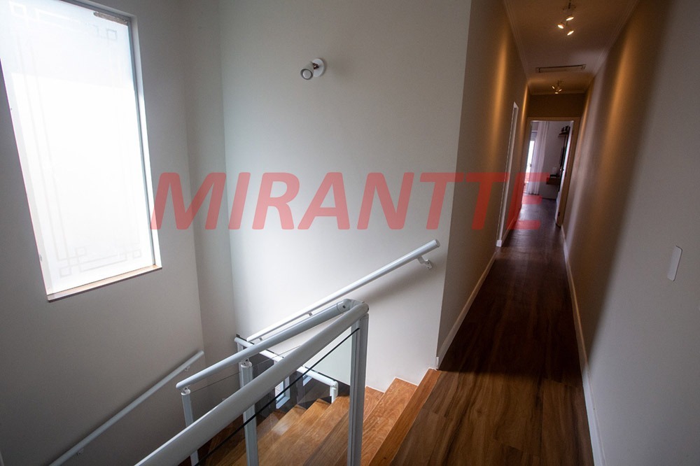 Sobrado de 234m² com 3 quartos em Parada Inglesa