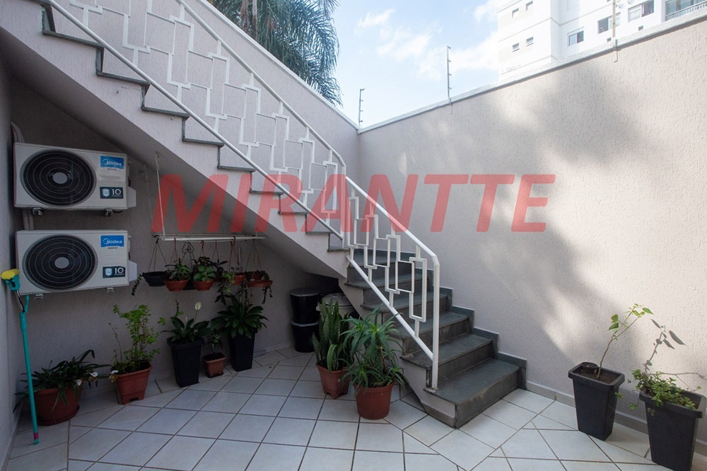 Sobrado de 234m² com 3 quartos em Parada Inglesa