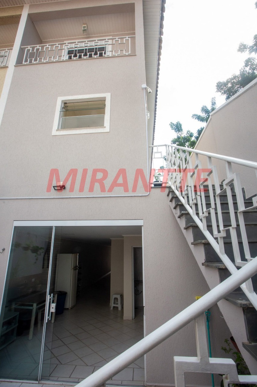 Sobrado de 234m² com 3 quartos em Parada Inglesa