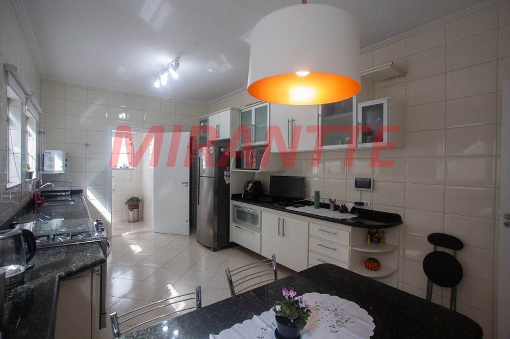 Sobrado de 234m² com 3 quartos em Parada Inglesa