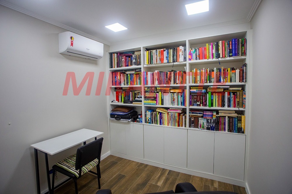 Sobrado de 234m² com 3 quartos em Parada Inglesa