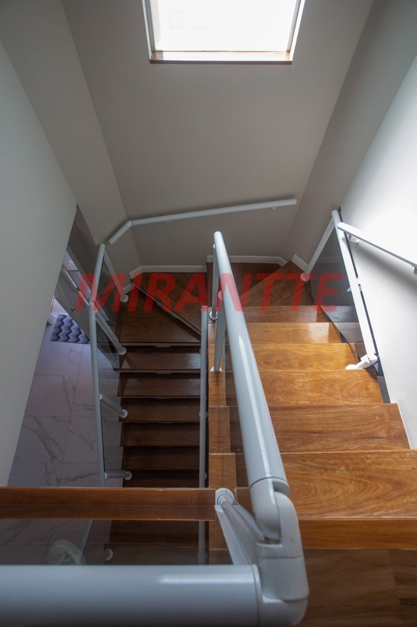 Sobrado de 234m² com 3 quartos em Parada Inglesa