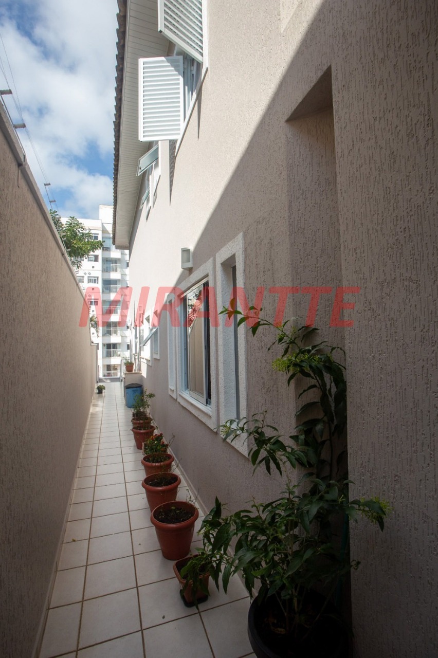 Sobrado de 234m² com 3 quartos em Parada Inglesa
