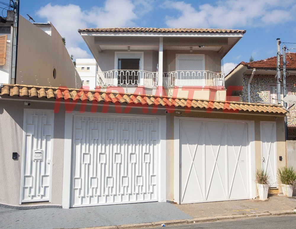 Sobrado de 234m² com 3 quartos em Parada Inglesa