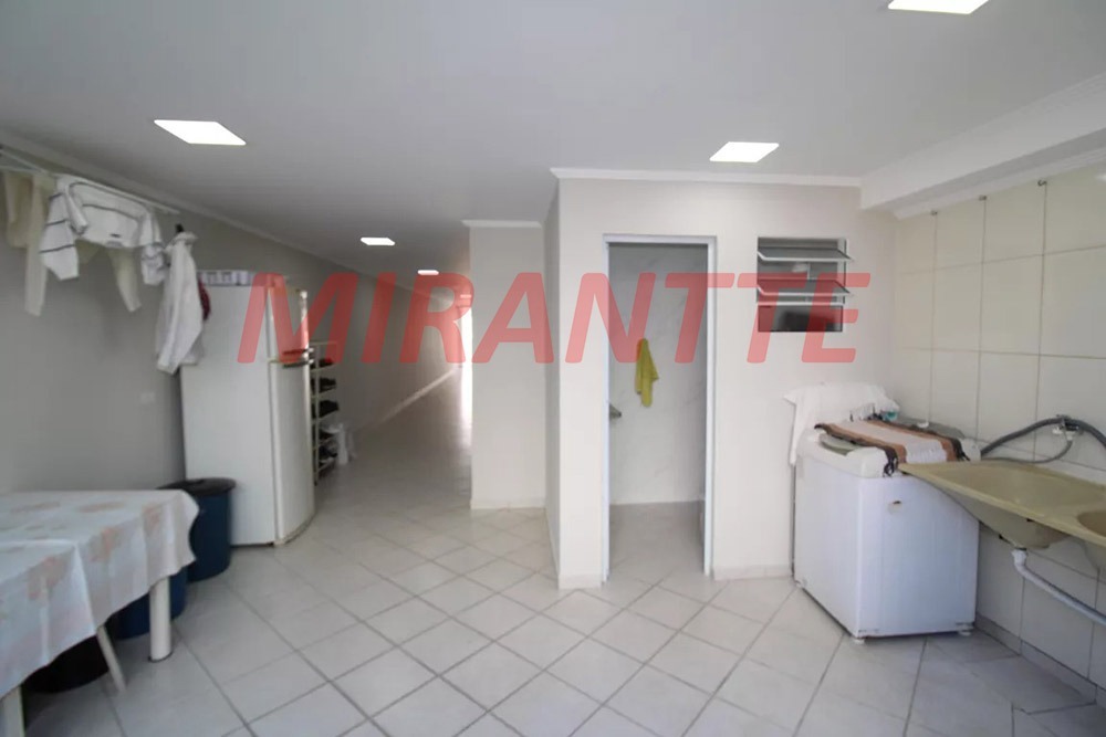 Sobrado de 234m² com 3 quartos em Parada Inglesa