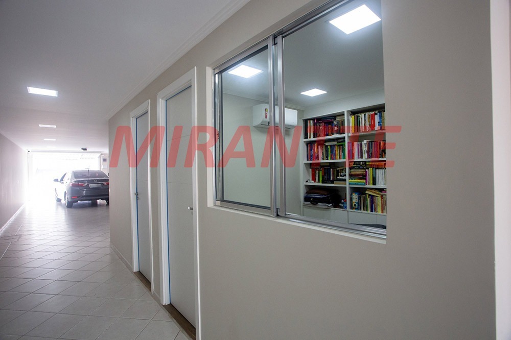 Sobrado de 234m² com 3 quartos em Parada Inglesa