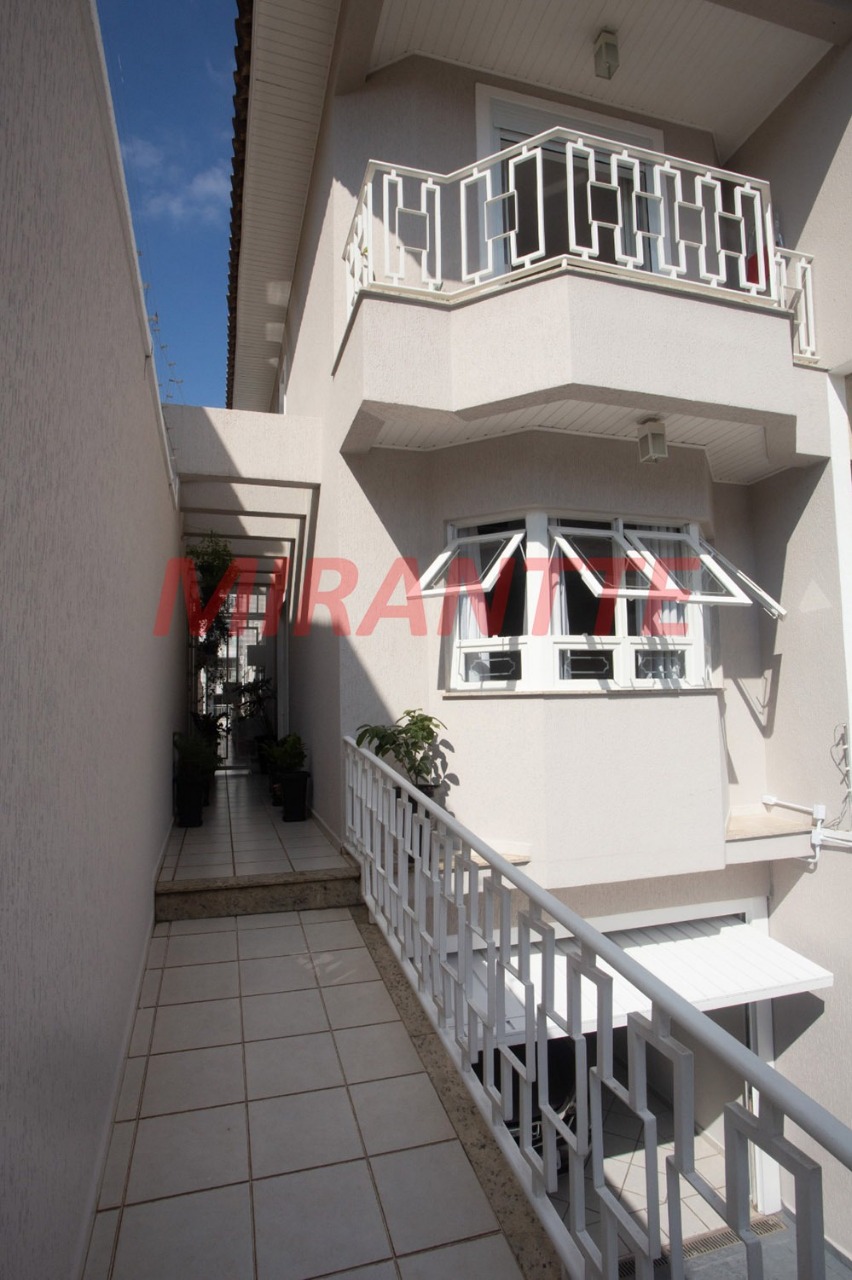 Sobrado de 234m² com 3 quartos em Parada Inglesa