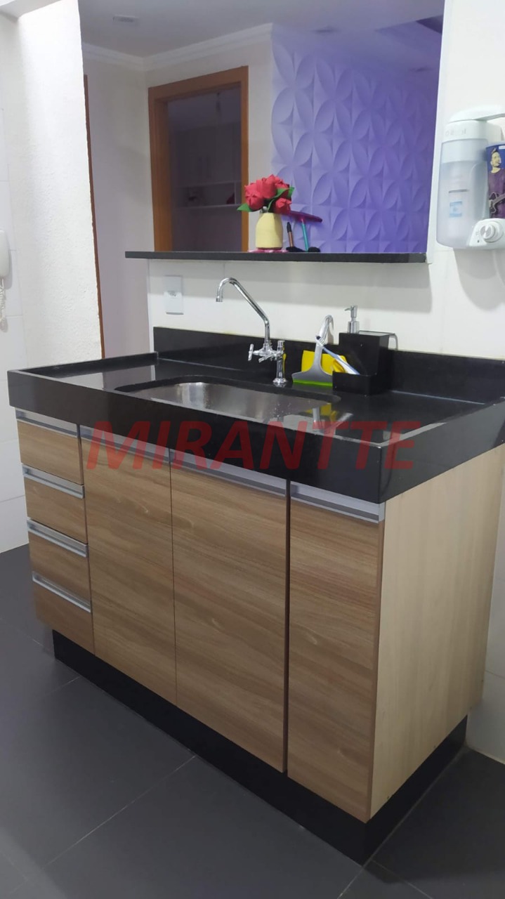 Apartamento de 46m² com 2 quartos em Água Chata