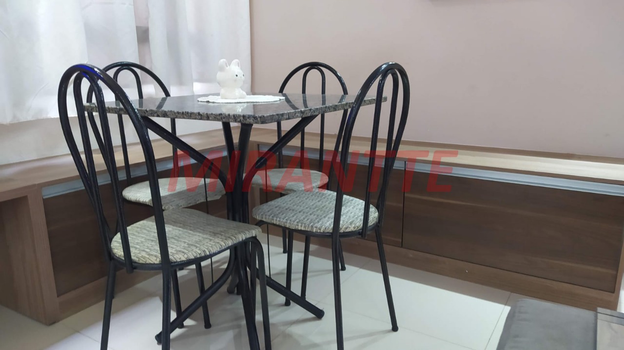 Apartamento de 46m² com 2 quartos em Água Chata