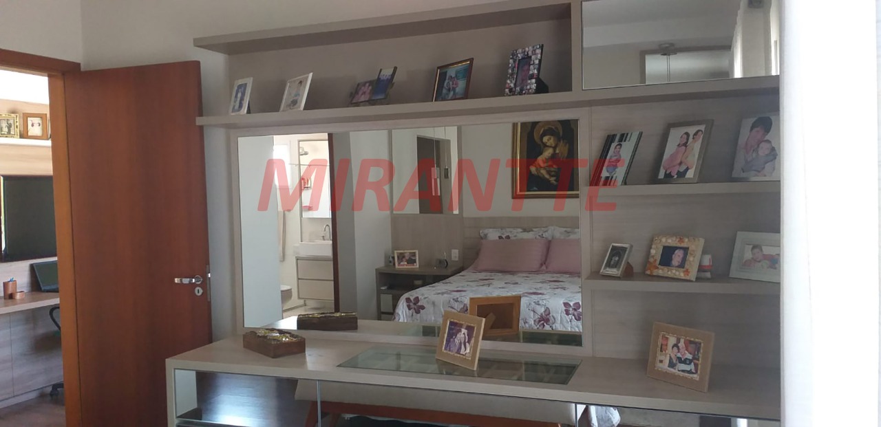 Cond. fechado de 300m² com 4 quartos em Engordadouro