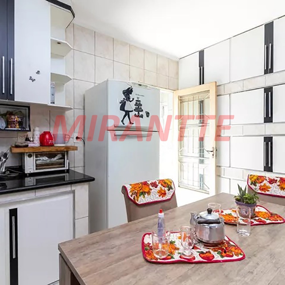 Sobrado de 309m² com 4 quartos em Parada Inglesa