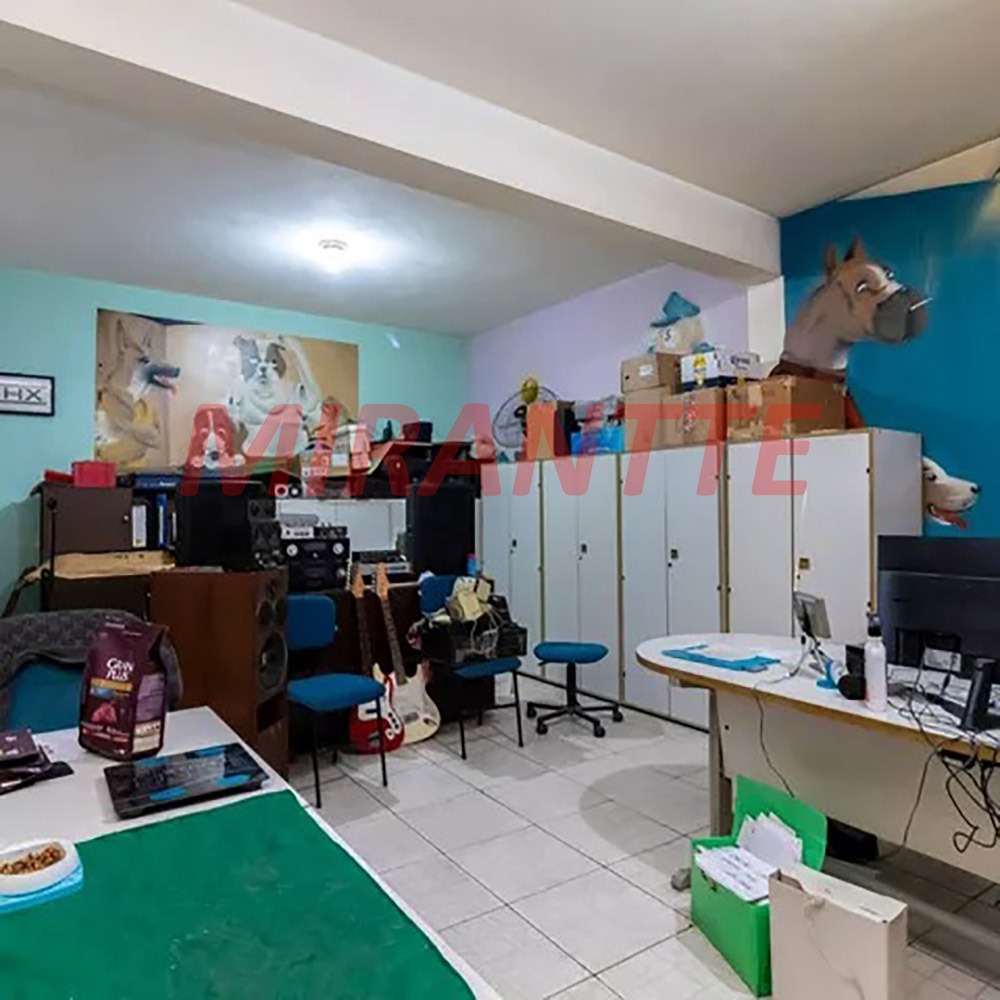 Sobrado de 309m² com 4 quartos em Parada Inglesa