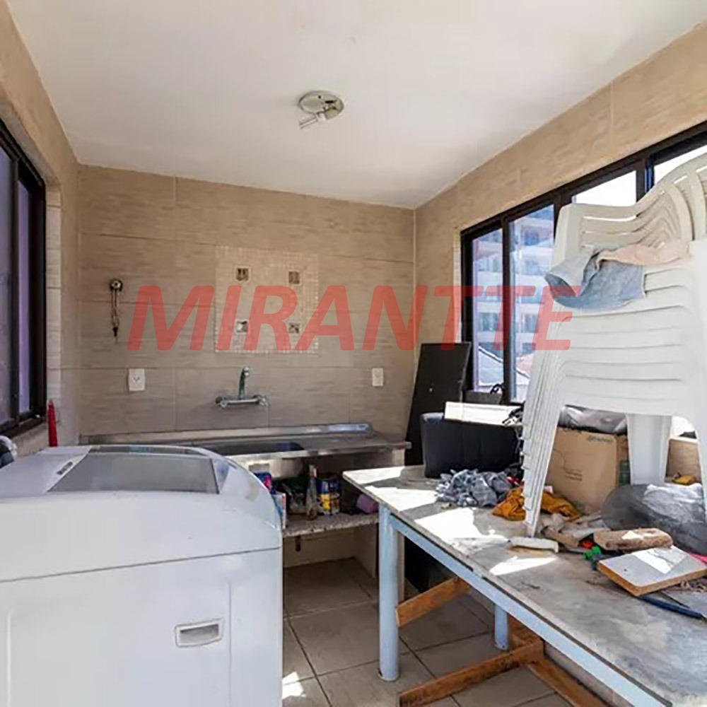Sobrado de 309m² com 4 quartos em Parada Inglesa