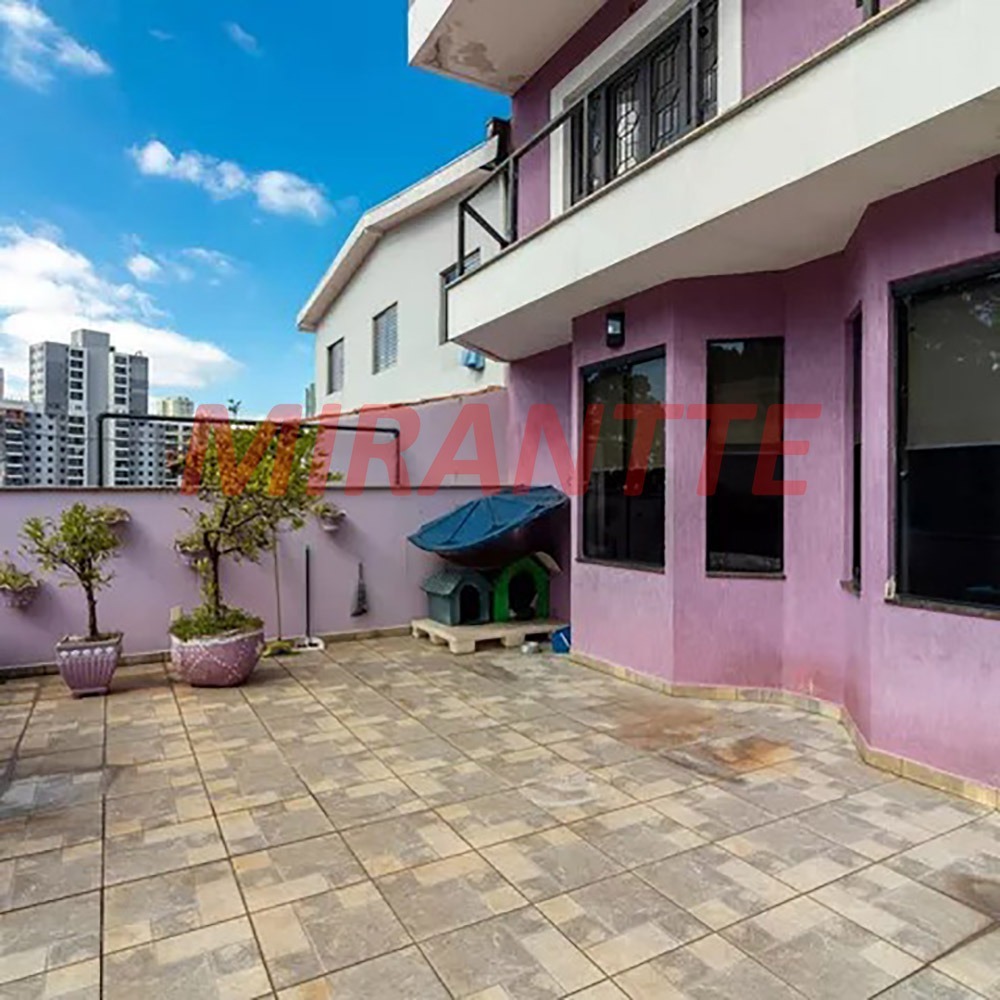 Sobrado de 309m² com 4 quartos em Parada Inglesa