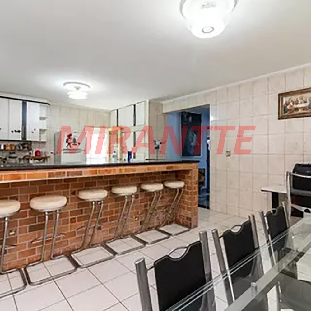 Sobrado de 309m² com 4 quartos em Parada Inglesa