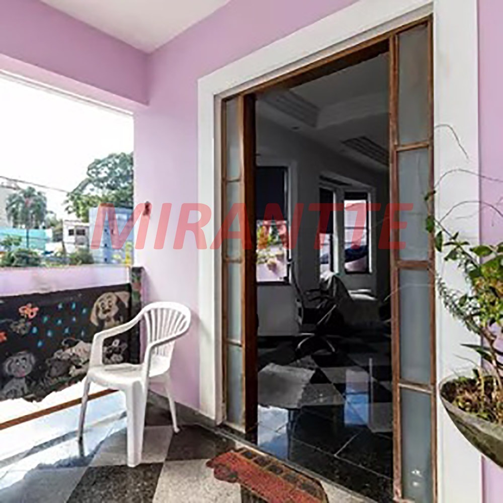Sobrado de 309m² com 4 quartos em Parada Inglesa