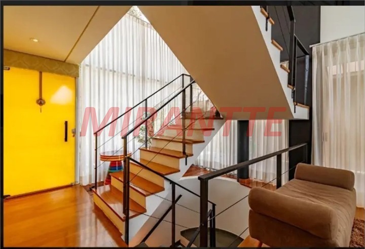 Sobrado de 268m² com 3 quartos em Quintas do Ingaí