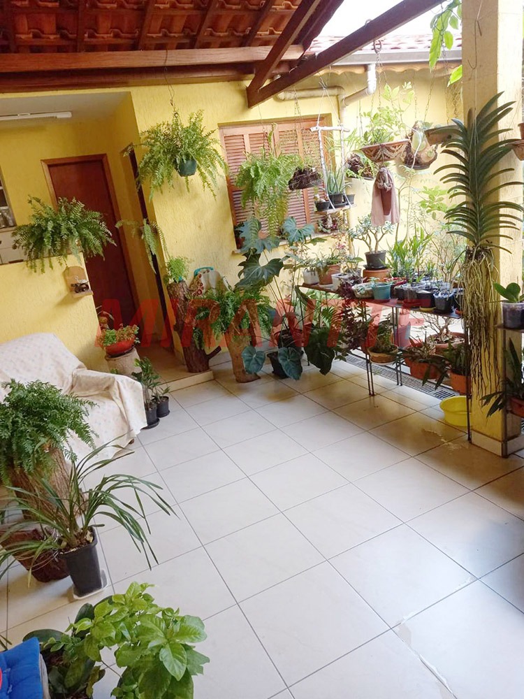 Sobrado de 159m² com 3 quartos em Vila Irmaos Arnoni