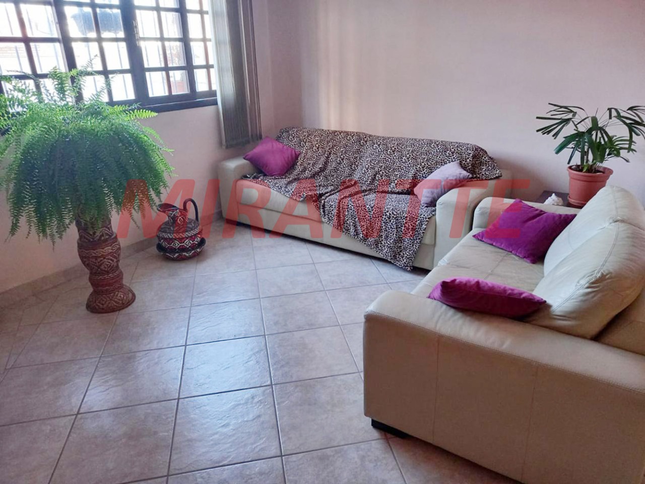 Sobrado de 159m² com 3 quartos em Vila Irmaos Arnoni