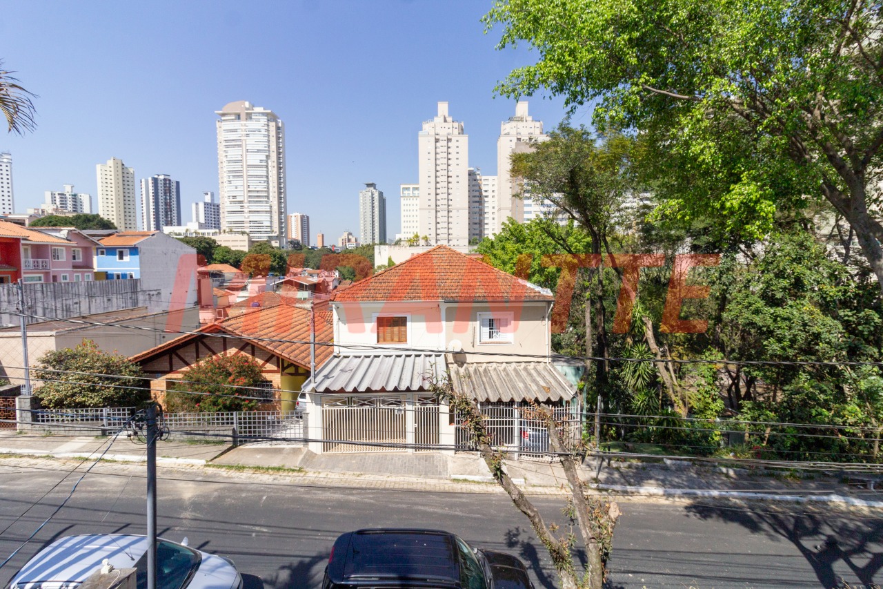 Sobrado de 176m² com 3 quartos em Água Fria