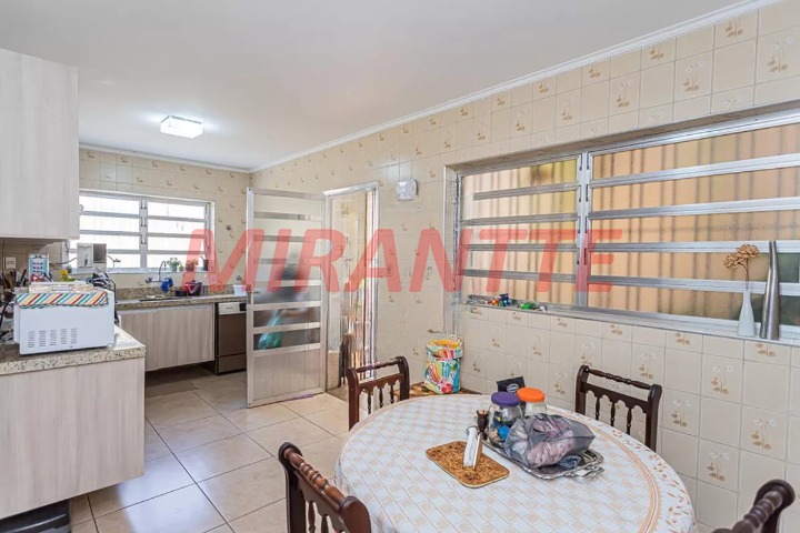 Sobrado de 197m² com 3 quartos em Limão