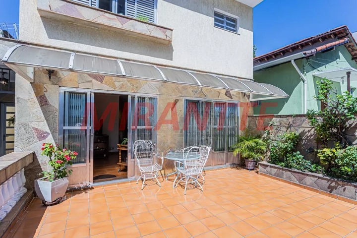 Sobrado de 197m² com 3 quartos em Limão
