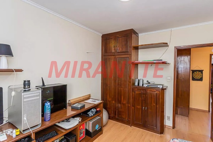 Sobrado de 197m² com 3 quartos em Limão