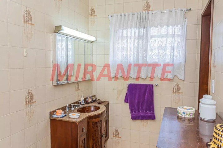 Sobrado de 197m² com 3 quartos em Limão