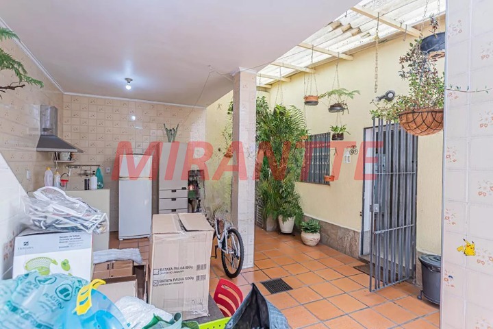 Sobrado de 197m² com 3 quartos em Limão