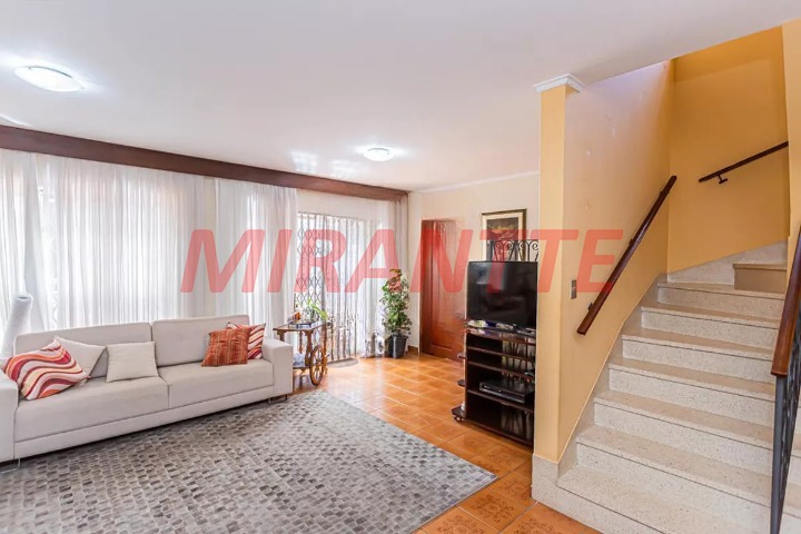 Sobrado de 197m² com 3 quartos em Limão