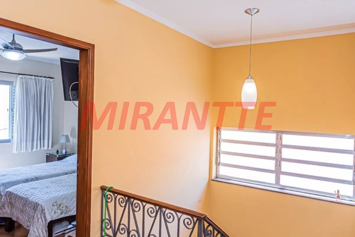 Sobrado de 197m² com 3 quartos em Limão