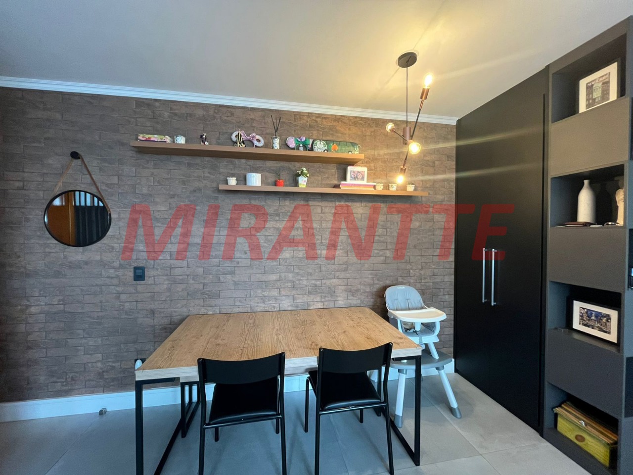 Apartamento de 64m² com 2 quartos em Santana