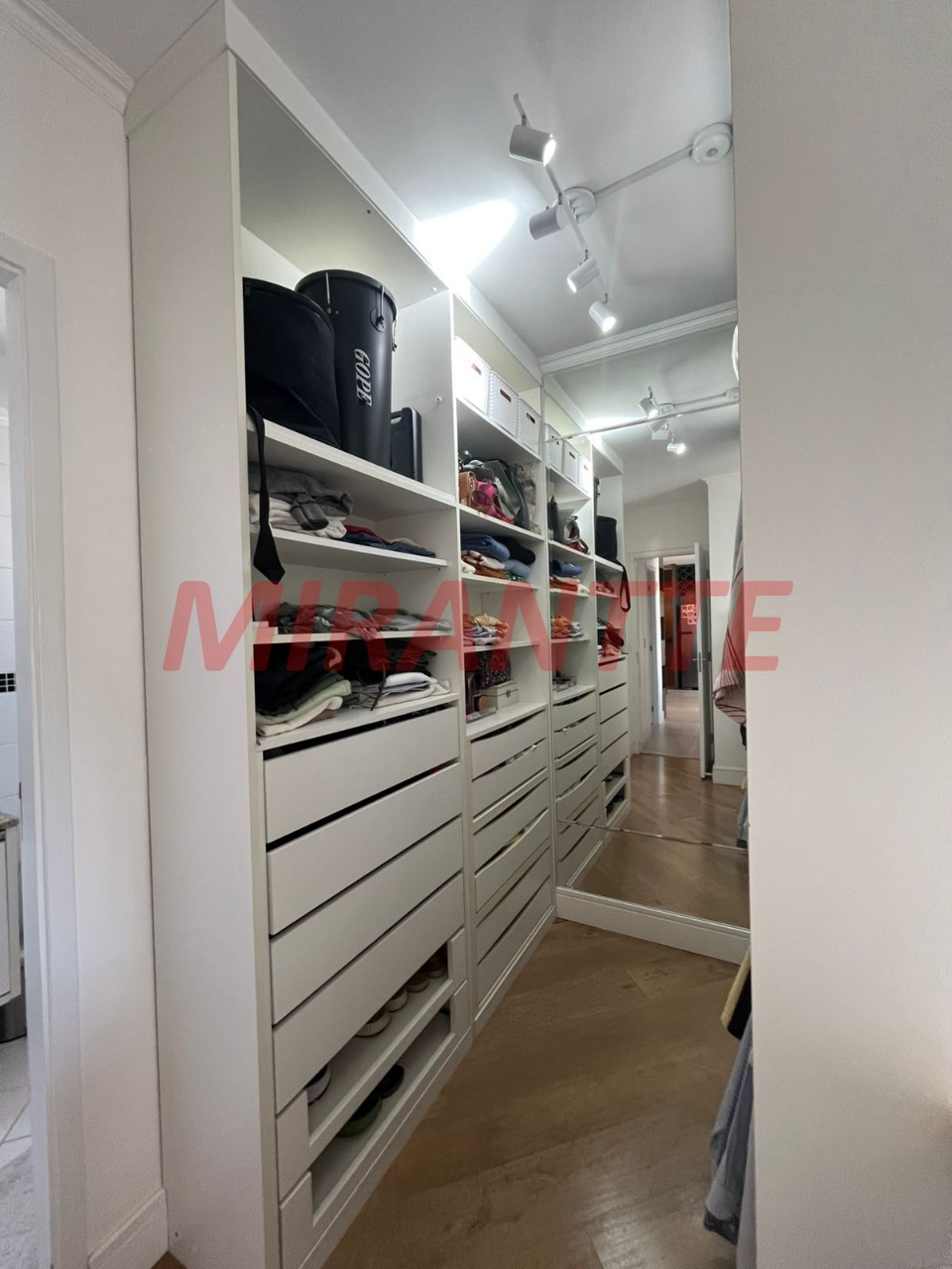 Apartamento de 64m² com 2 quartos em Santana