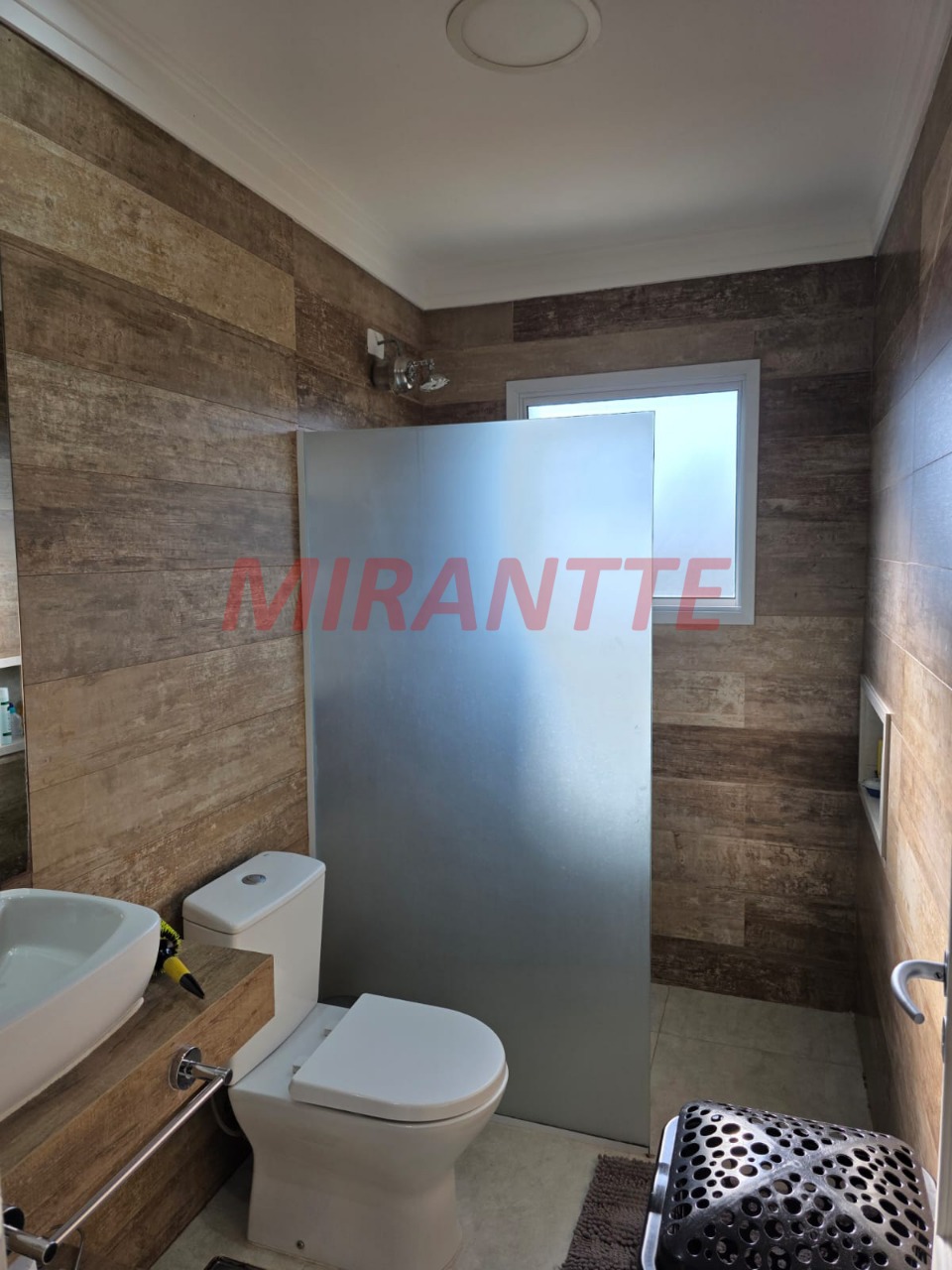 Cond. fechado de 369.84m² com 5 quartos em Roseira