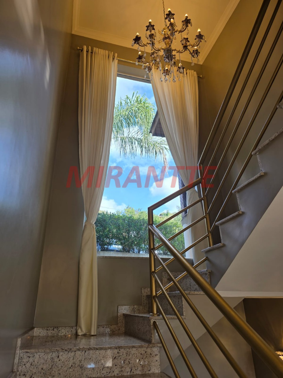 Cond. fechado de 369.84m² com 5 quartos em Roseira