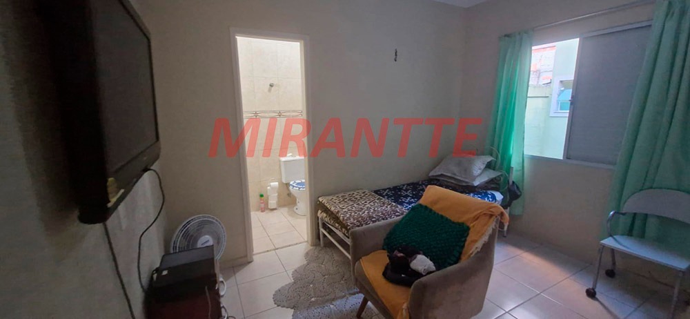 Sobrado de 220m² com 5 quartos em Santana