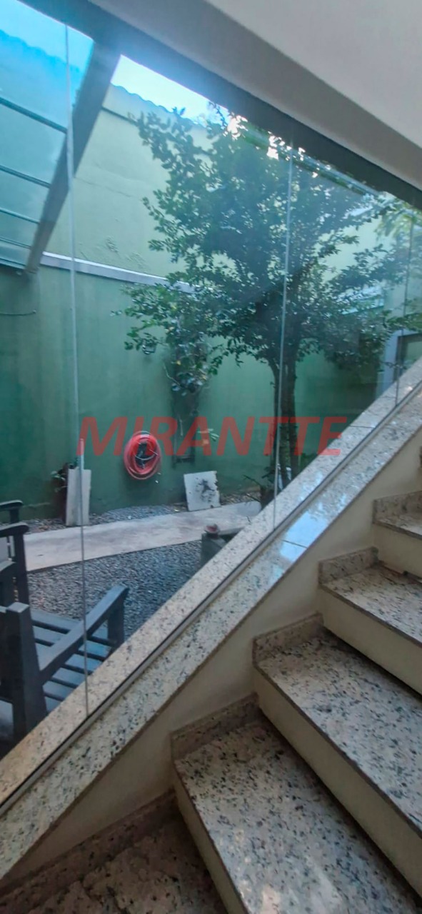 Sobrado de 220m² com 5 quartos em Santana