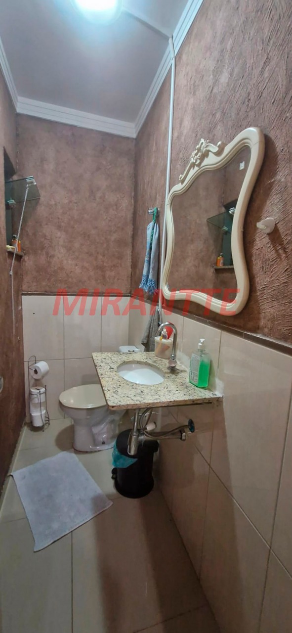 Sobrado de 220m² com 5 quartos em Santana