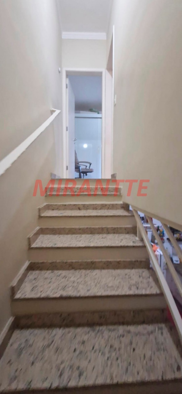 Sobrado de 220m² com 5 quartos em Santana