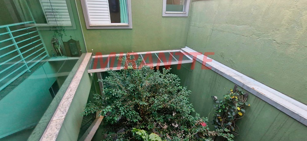 Sobrado de 220m² com 5 quartos em Santana