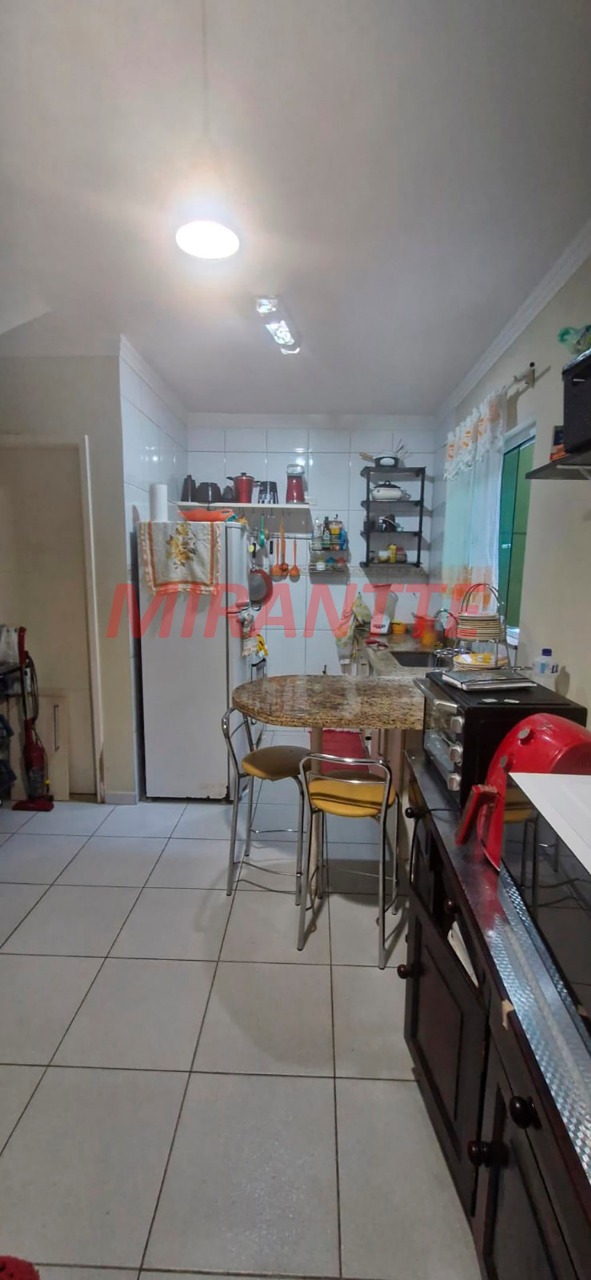 Sobrado de 220m² com 5 quartos em Santana
